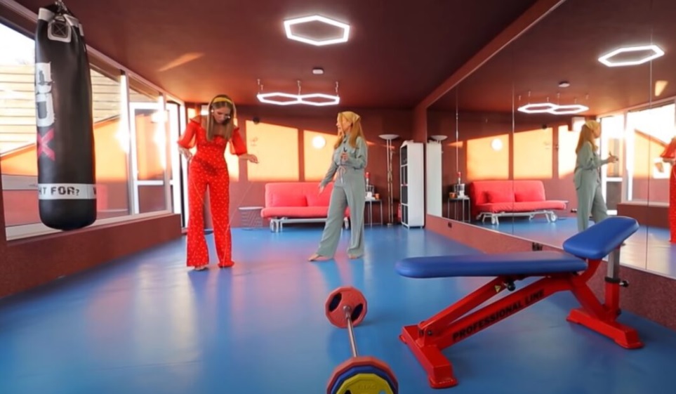 Таємниці дому Тіни Кароль — як облаштований маєток співачки - фото 8