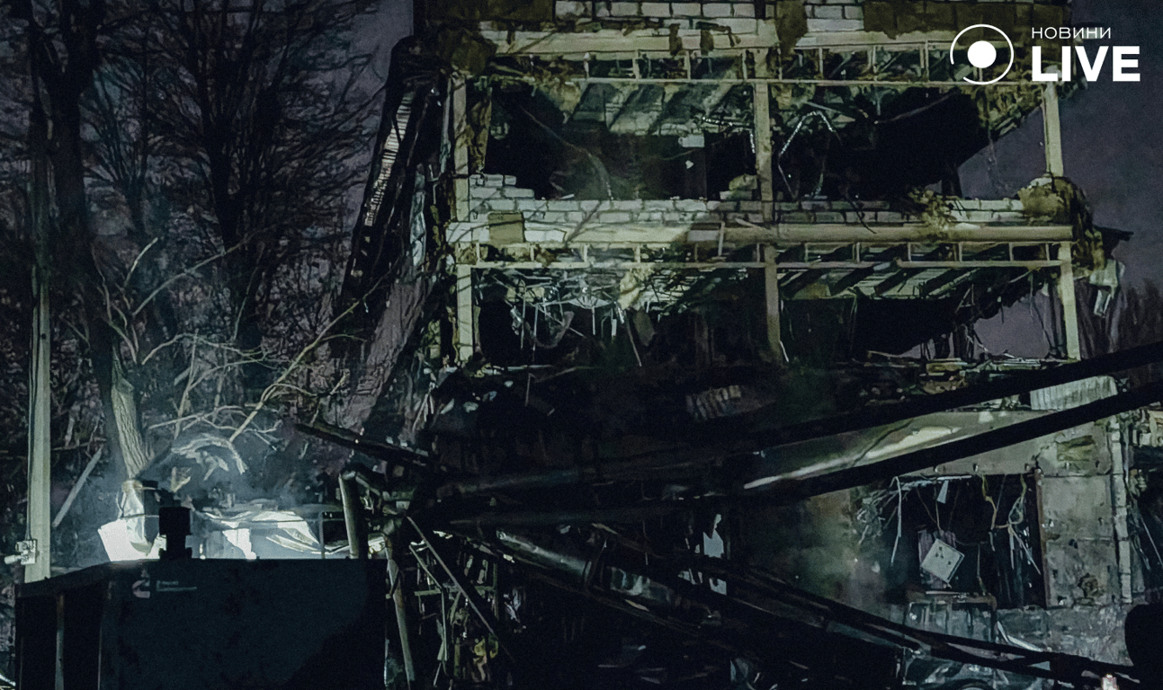 Руйнування в Києві після ранкового ракетного удару росіян