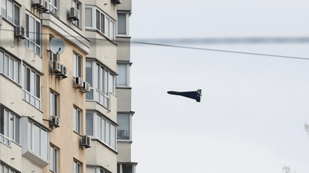 Росія за день вже запустила понад 400 дронів: є влучання - 290x160