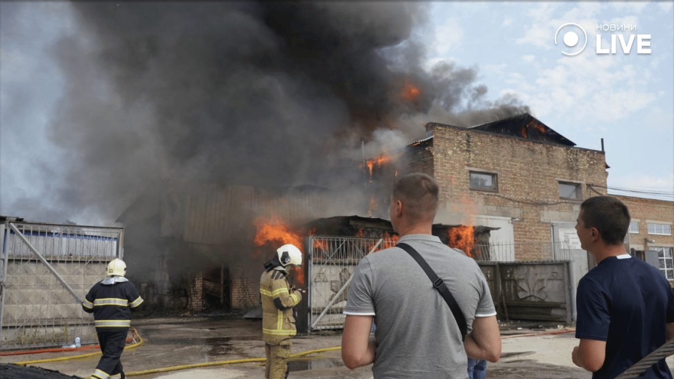 Пожежа в Києві 4 липня