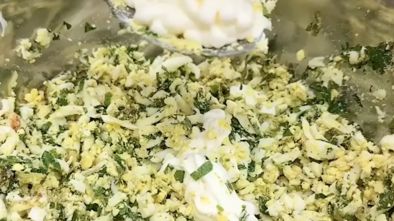 бутерброди з оселедецем та чорним хлібом