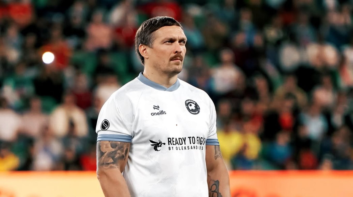 Александр Усик