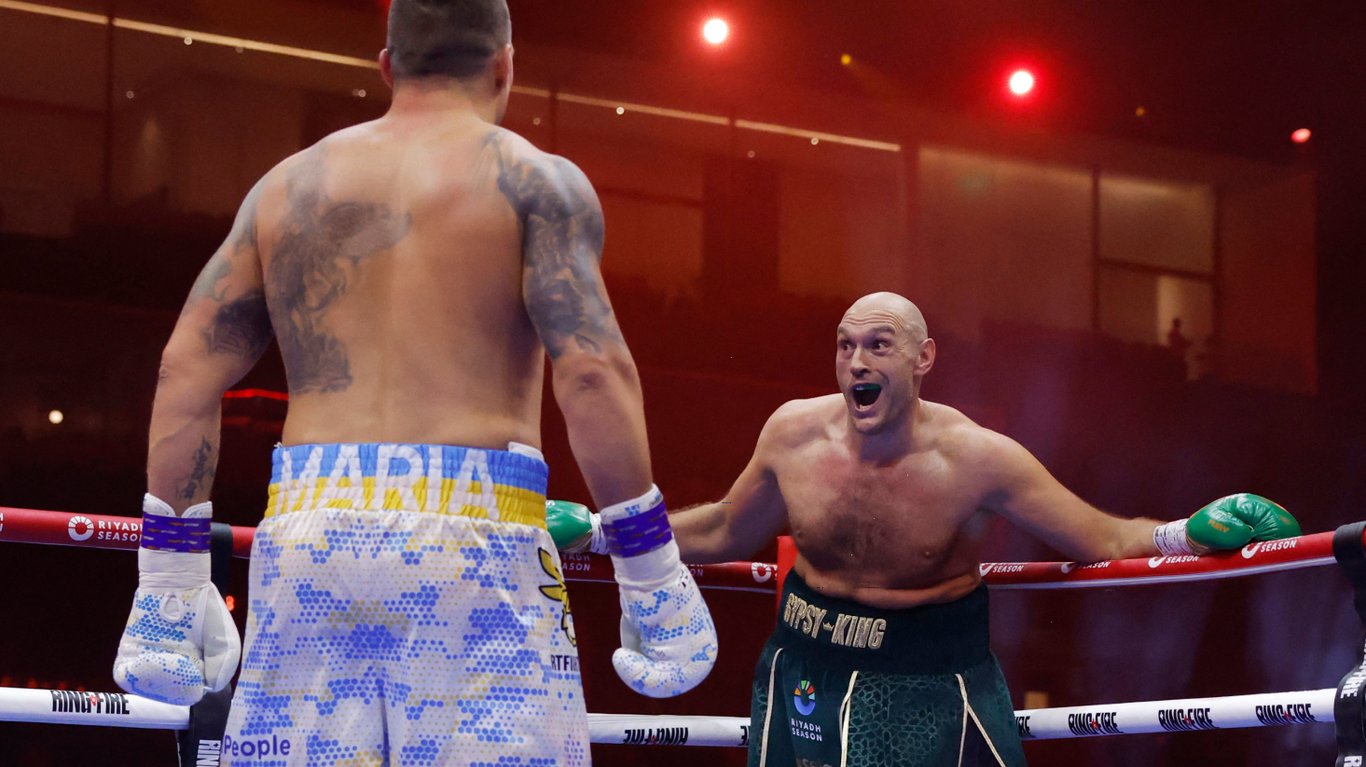 Олександр Усик та Тайсон Ф'юрі