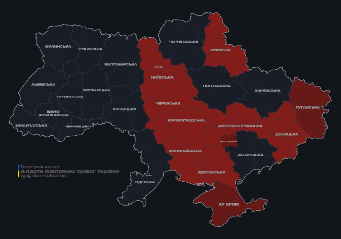 У Києві лунають вибухи — військові попереджали про дрони РФ - фото 1