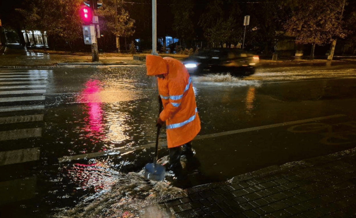 В Одессе затопило улицы