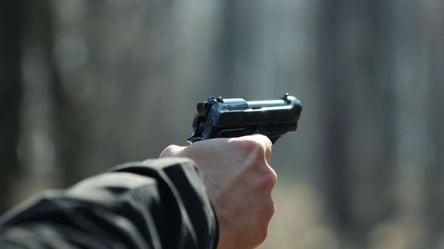 Погрожував пістолетом — на Одещині затримали чоловіка за замах на вбивство - 285x160