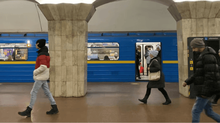 Машиніст назвав найгірші місця в потягу метро — куди не варто сідати - 290x166