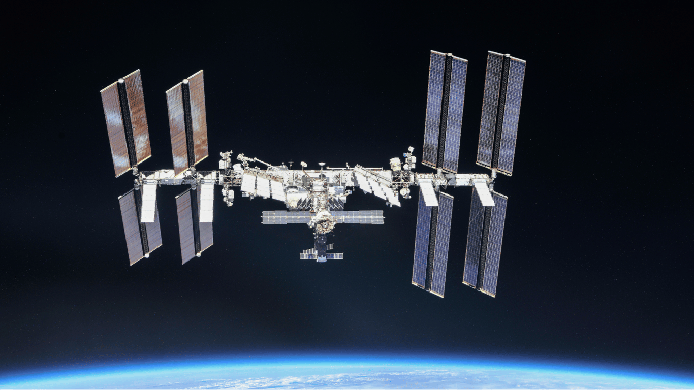 The world's end on Earth — how long will astronauts live on the ISS?