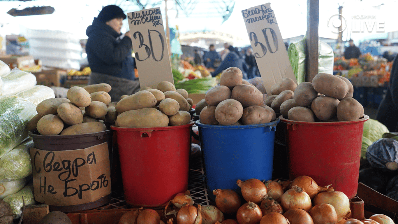 Картопля на Привозі.