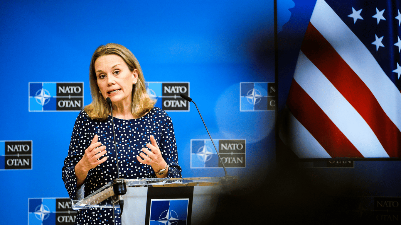 Чи запросять Україну до НАТО на літньому саміті — відповідь посла США