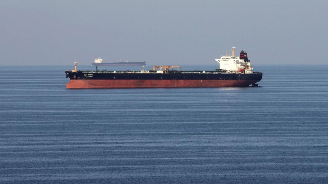 Ембарго на нафтопродукти — росія формує тіньовий морський флот для обходу санкцій