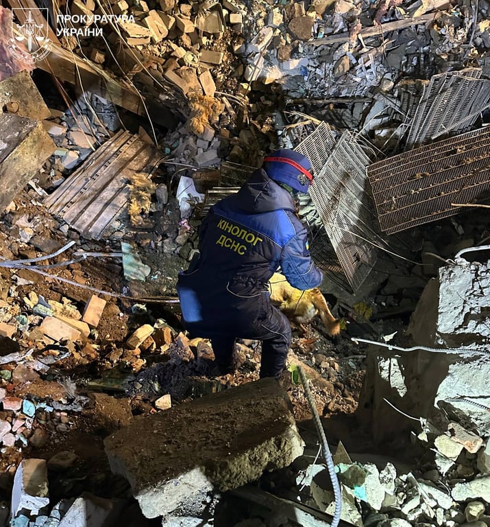 Розбір завалів у Харкові