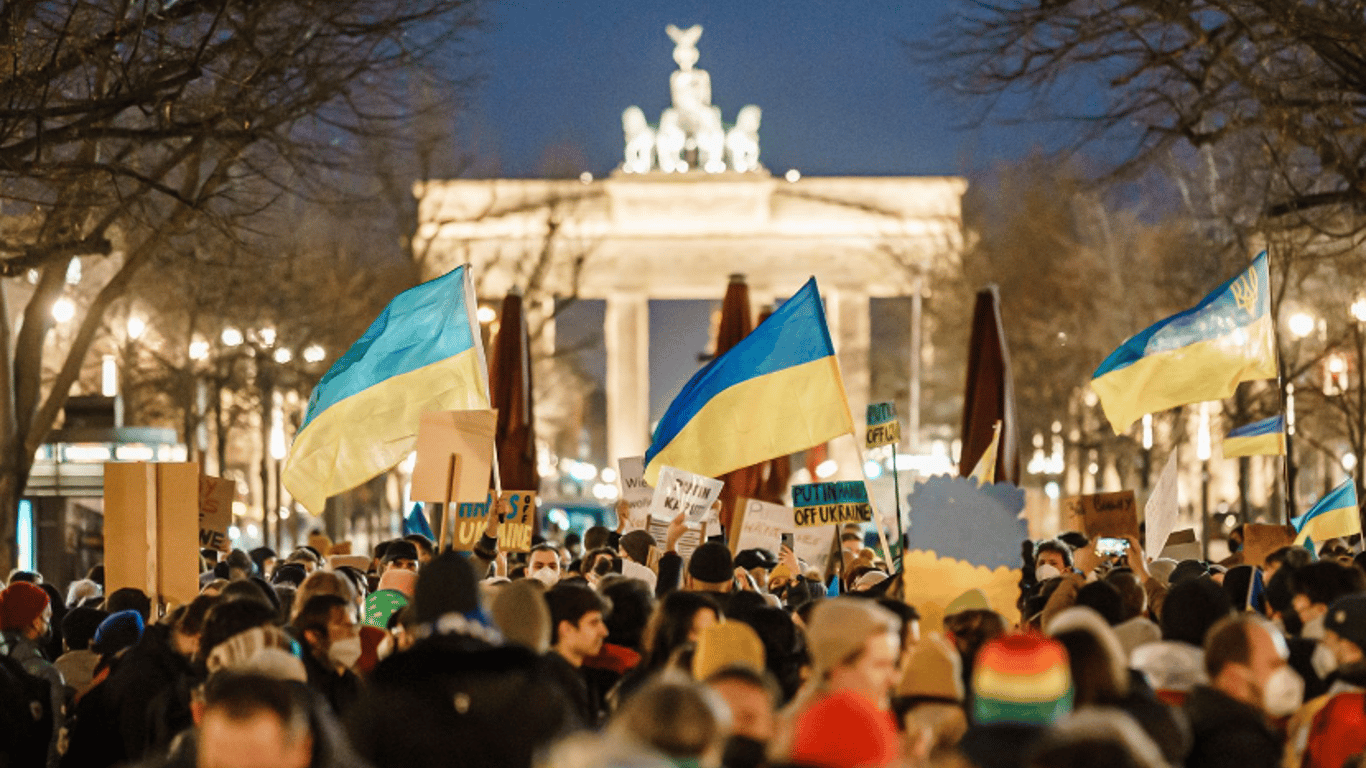В Германии расследуют махинации украинских беженцев с социальными выплатами