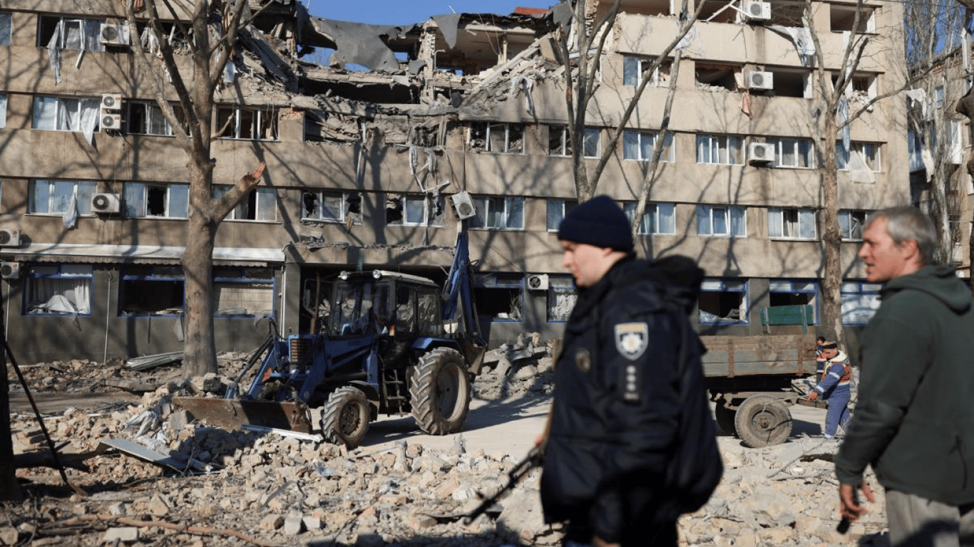 Обстріли Миколаєва 7 лютого — пошкоджено понад 20 будинків