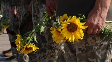 День пам'яті захисників — чому і як Україна згадує полеглих героїв саме 29 серпня - 290x166