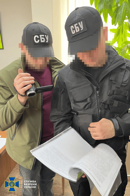 СБУ провела обшуки в мерії Ужгорода щодо фальшивих відряджень чиновників