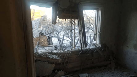 На протяжении суток враг обстрелял в Сумской области девять громад: без матери остались двое малышей - 285x160