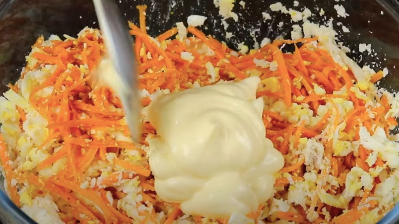 смачний салат з куркою та морквою по-корейськи 