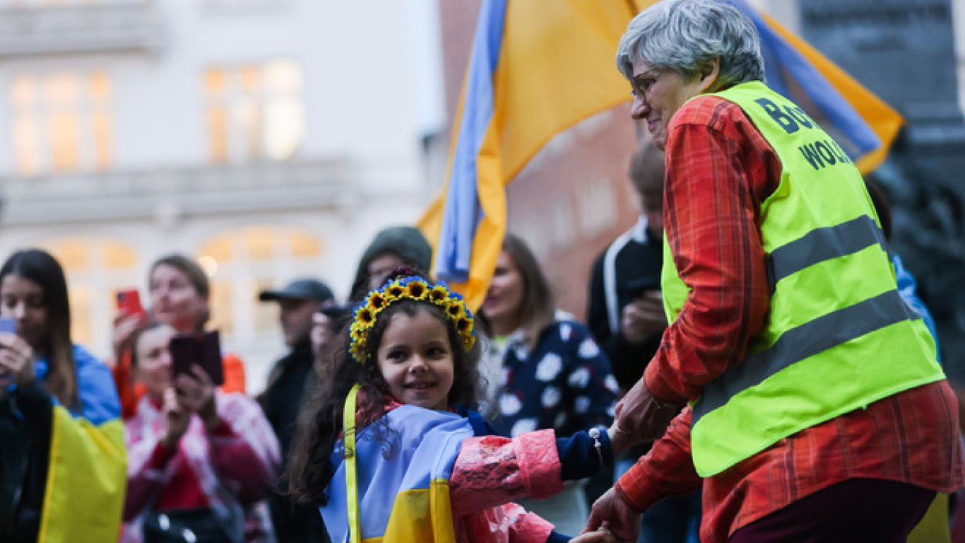 Біженці у Німеччині — частину українців можуть позбавити допомоги