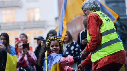 Допомогу для біженців у Німеччині можуть переглянути — деталі - 290x166