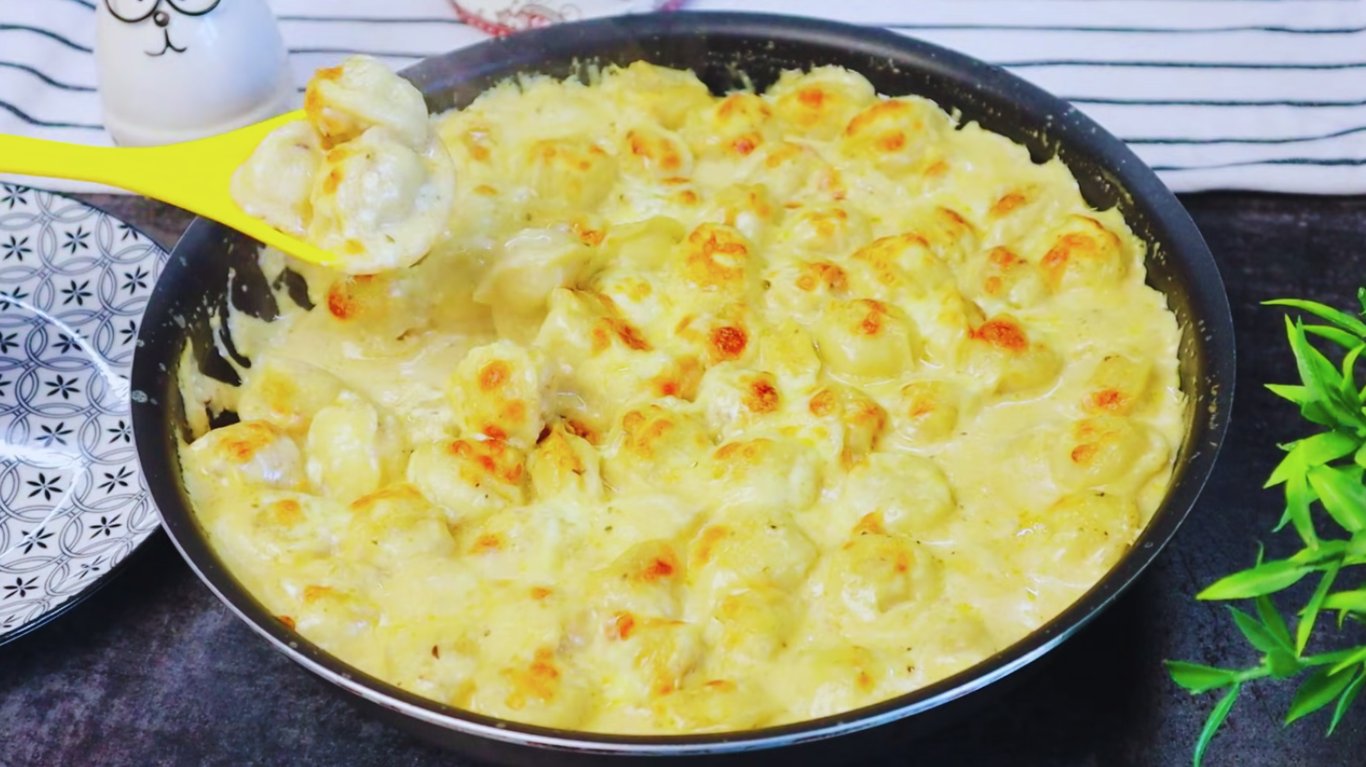 рецепт пельменів в сметані на вечерю