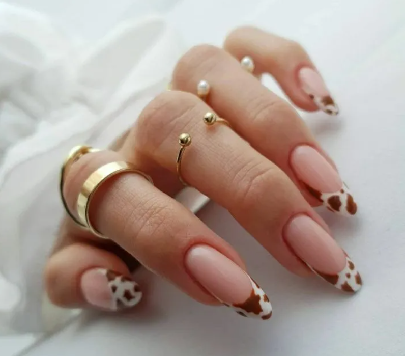 Стильный френч с коровьим принтом