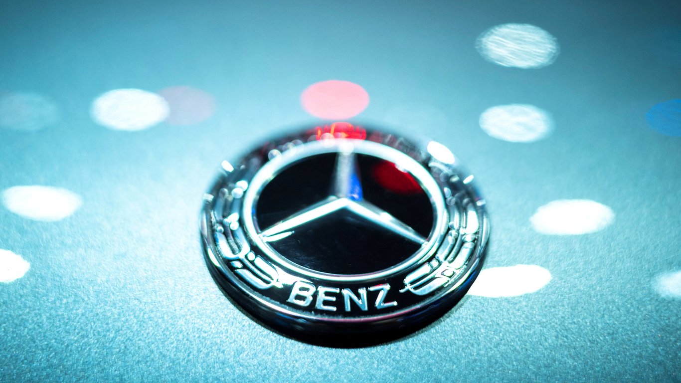 В Германии произошла стрельба на заводе Mercedes, есть погибшие