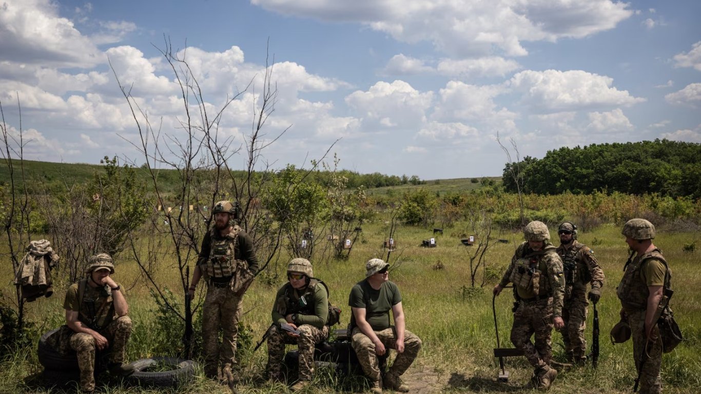 ЗСУ обурені методами військової підготовки в Україні — деталі