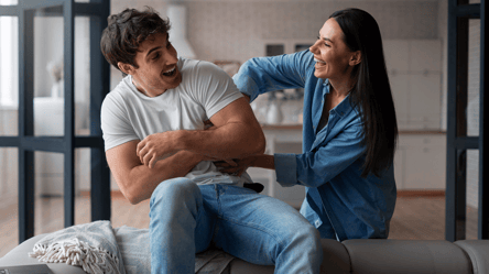 Почему щекотка вызывает панику — неожиданный ответ ученых - 285x160