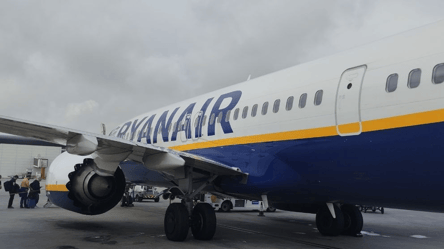 Авиакомпания Ryanair взимает огромные штрафы с пассажиров-дебоширов - 285x160