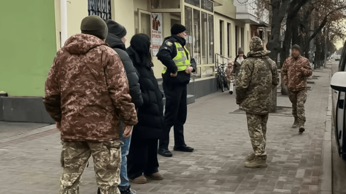 На Кіровоградщині засудили адмінів пабліків, які зливали місця ТЦК