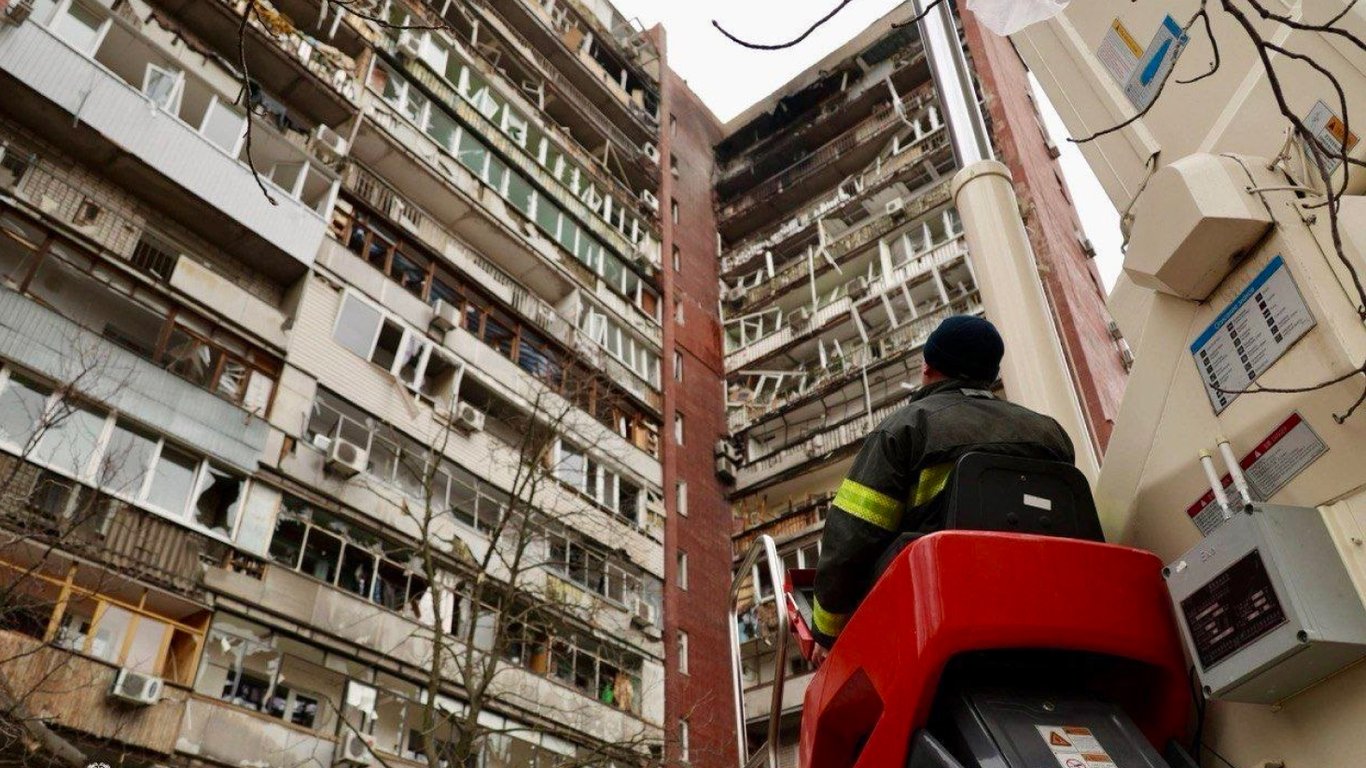 Удар Шахеда по будинку в Дніпрі: кількість постраждалих зростає