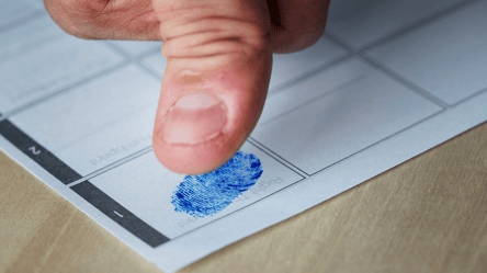 Чи можуть бути однакові відбитки у різних людей — дослідження - 290x160