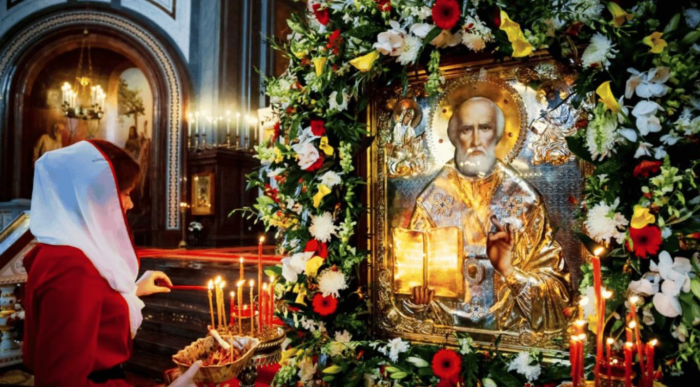 Церковні звичаї та молитви у День Святого Миколая