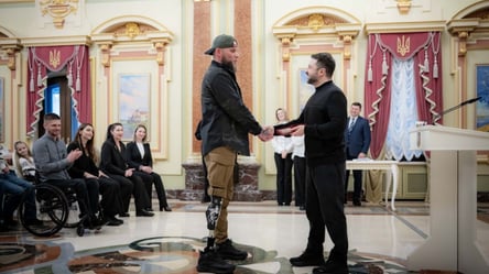 Зеленський нагородив учасників Invictus Games - 285x160