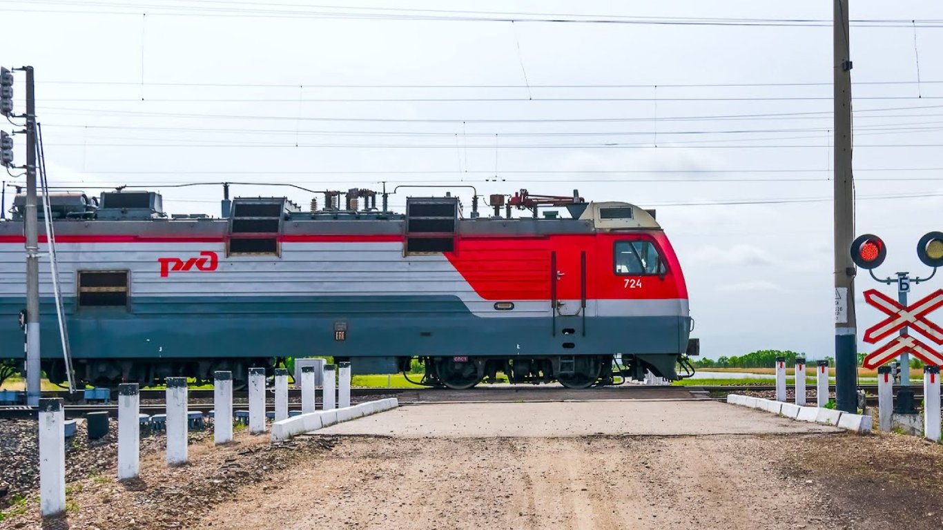 На Бєлгородщині через атаку дронів зійшов з рейок поїзд, — ЗМІ