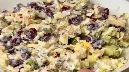 Салат с фасолью и куриным филе — заменит даже ужин - 290x166