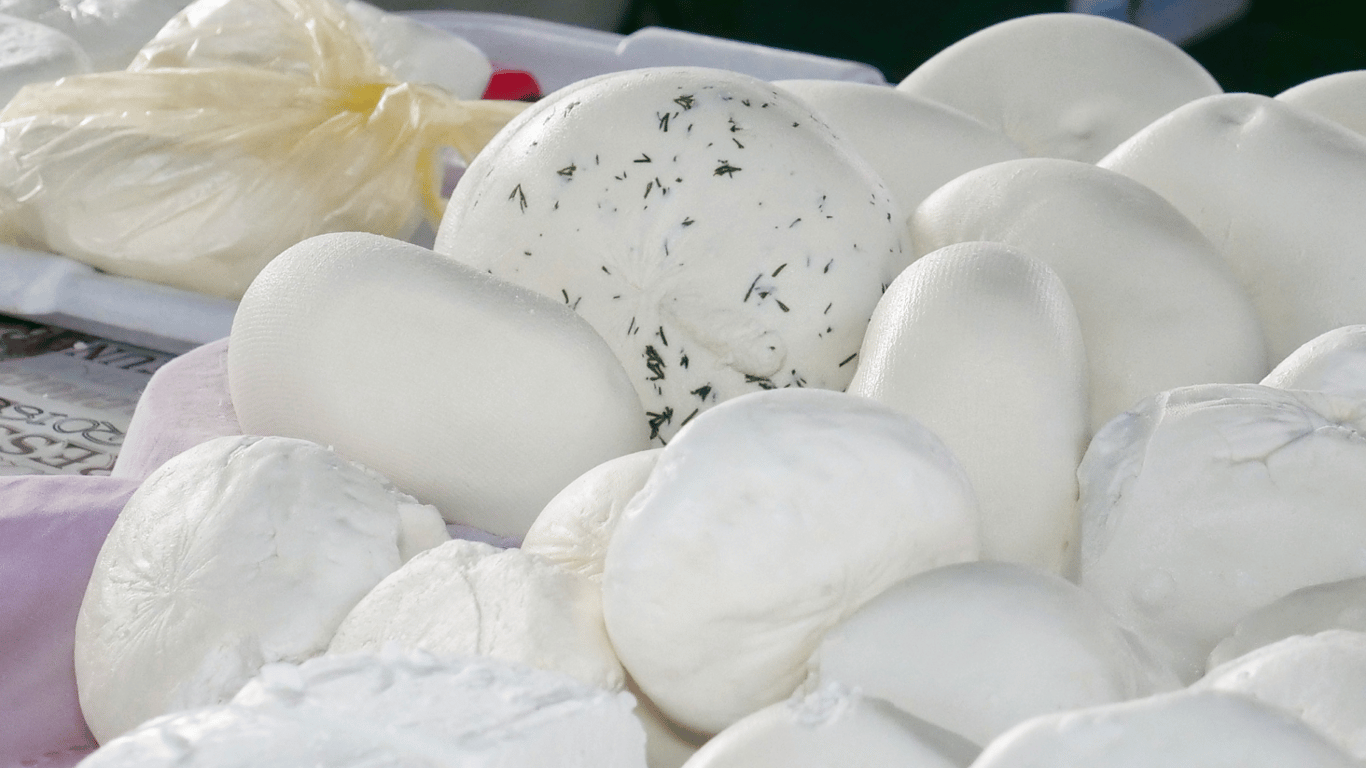 Бринза на продаж