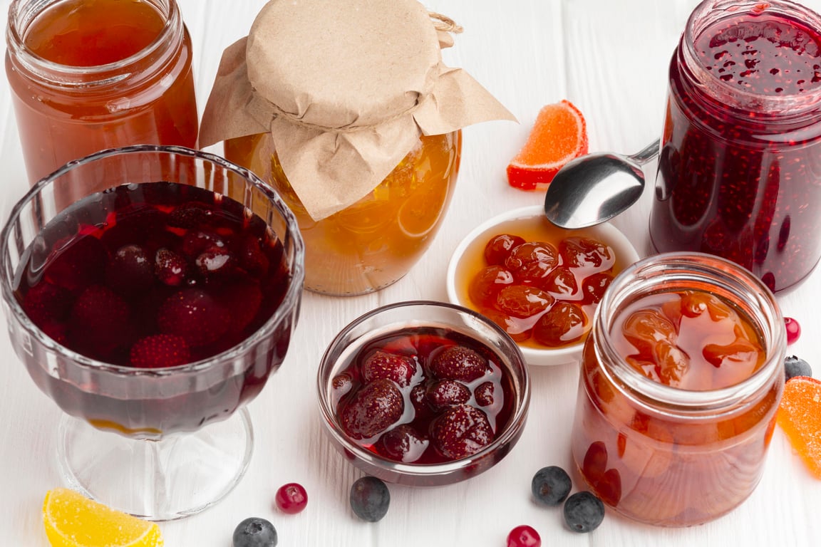 Приготування варення - фото