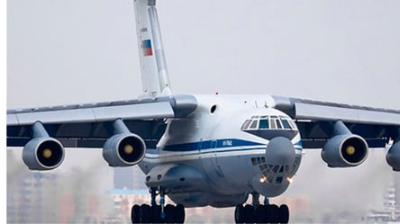 Ні дня без катастрофи в рф: в Ульяновську вибухнув військово-транспортний літак Іл-76 МД - 285x160