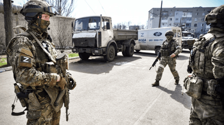Окупанти вигадали нову схему шпигунства за українцями, які в'їжджають до РФ - 285x160