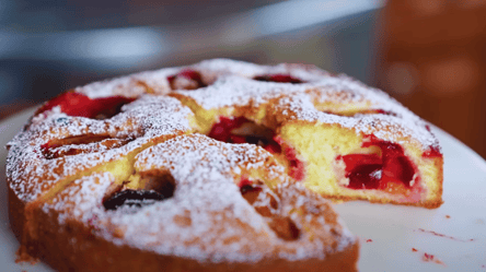 Пирог со сливами от The New York Times — простой, но вкусный - 285x160