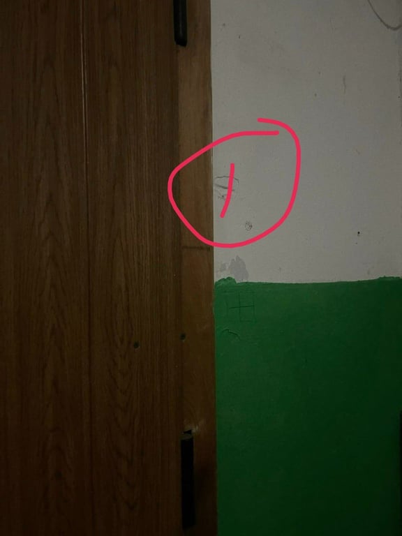 Мітки на дверях квартир українців в Енергодарі