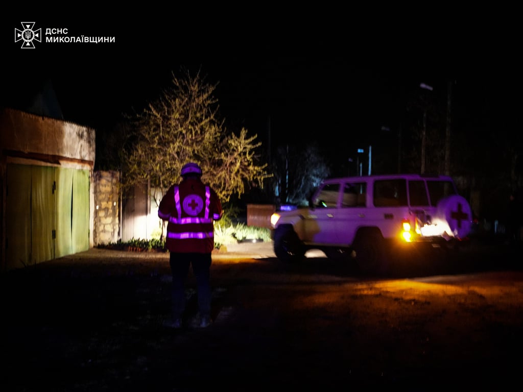 Троє жінок постраждали внаслідок атаки на житловий район Миколаєва