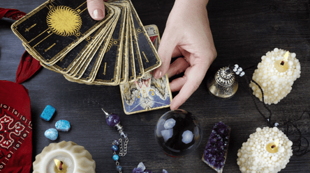 Гороскоп для всіх знаків Зодіаку на 1 жовтня 2025 за Таро - 285x160