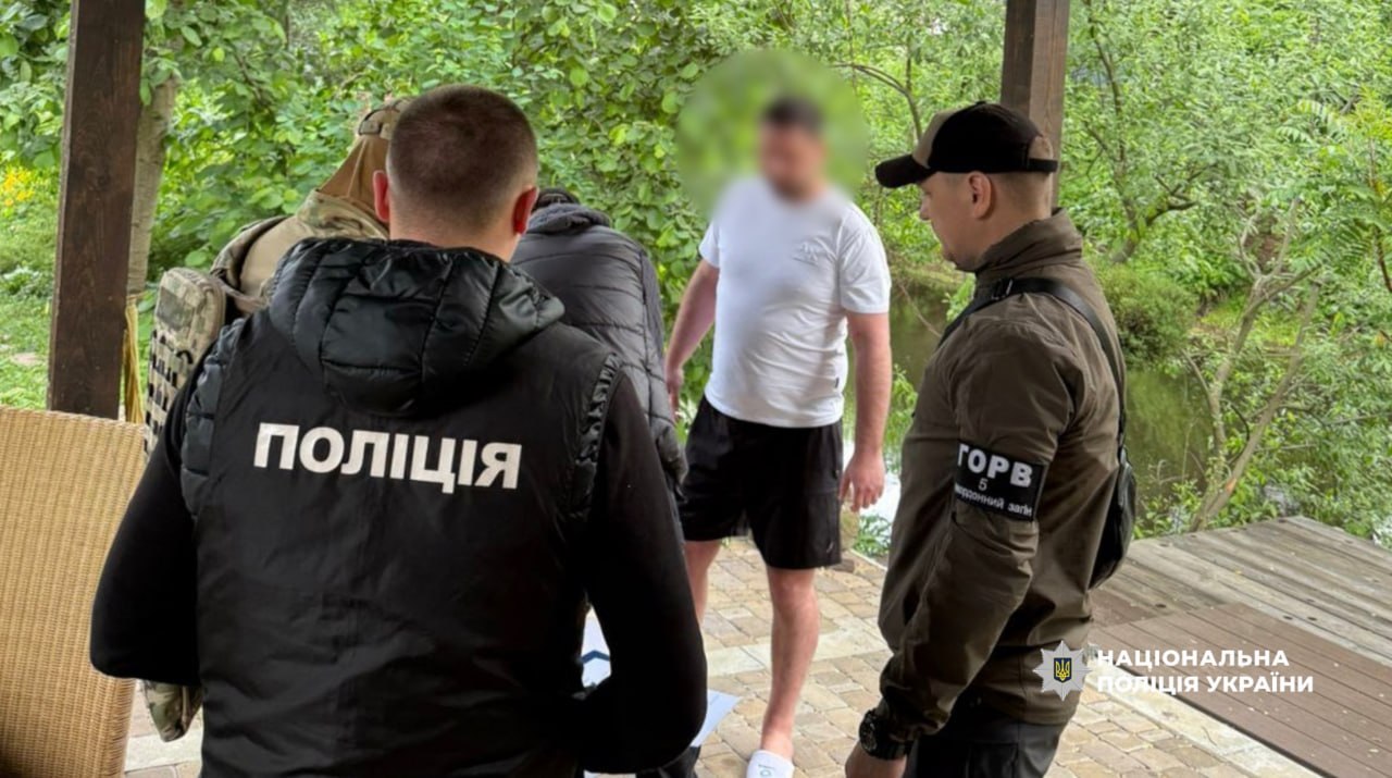 Поліція викрила схему незаконного перетину кордону