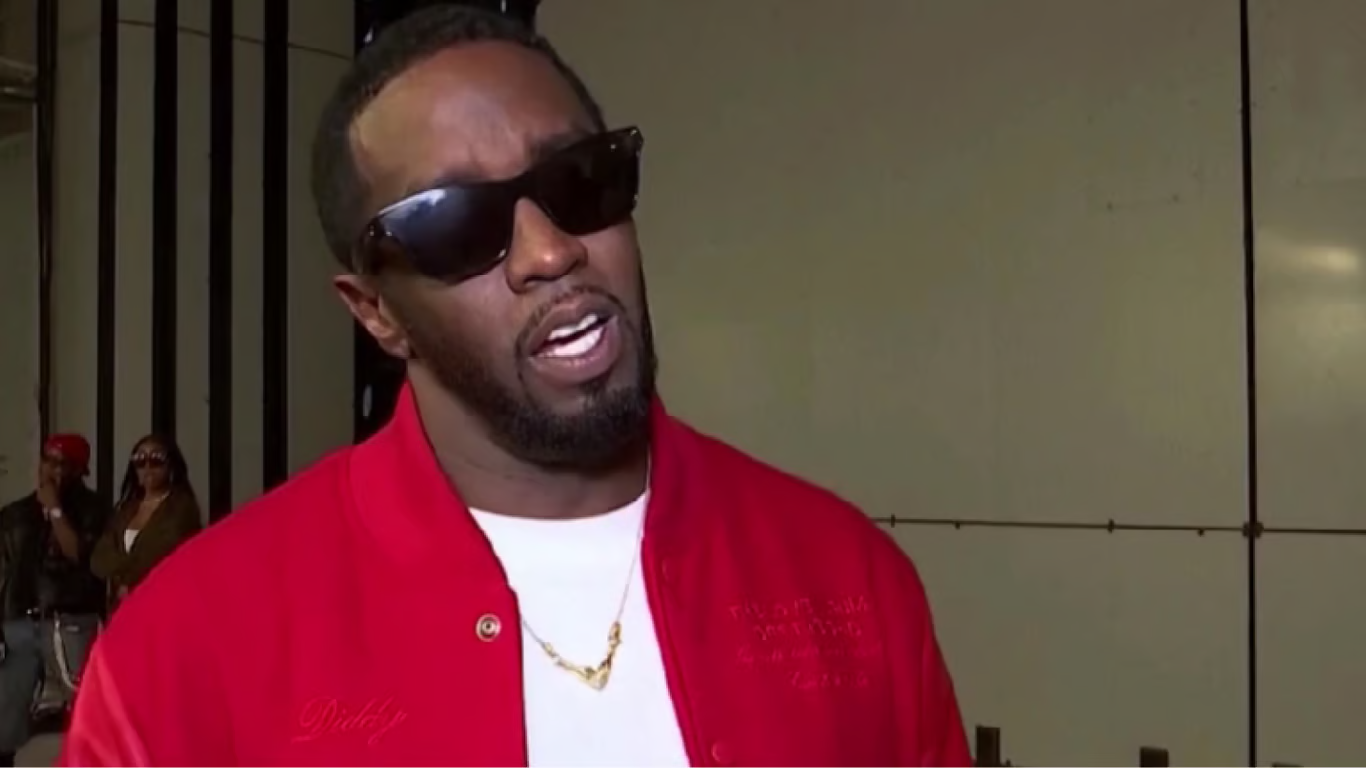 P. Diddy спокушав дзеркалами на брудних вечірках — деталі