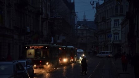 До шести годин на добу без світла — графіки відключень у Львові на сьогодні - 290x166