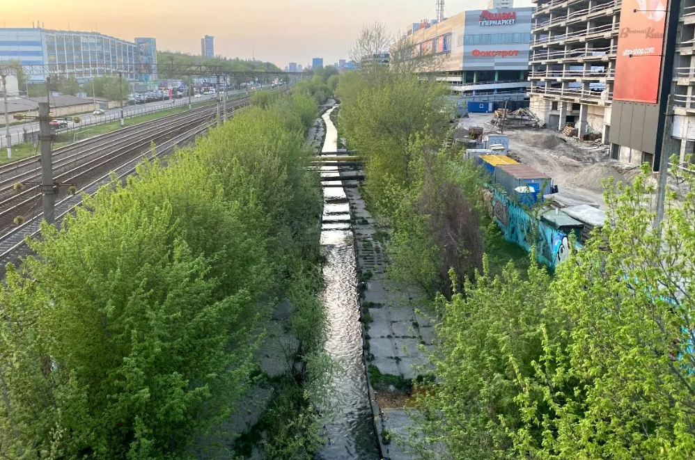 Кличко відповів на петицію проти закриття річки Либідь в колектор - фото 1