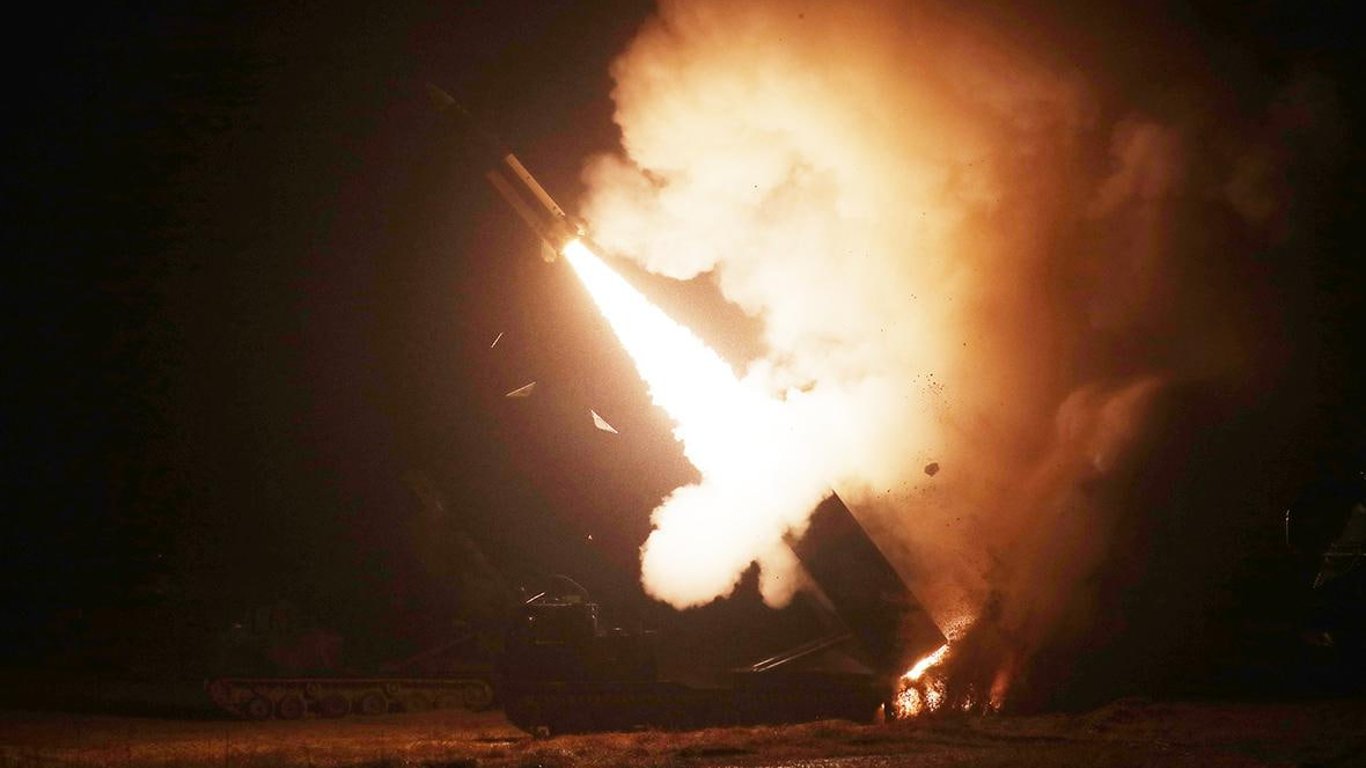 Україна у січні отримає більше далекобійних ракет ATACMS, — ЗМІ